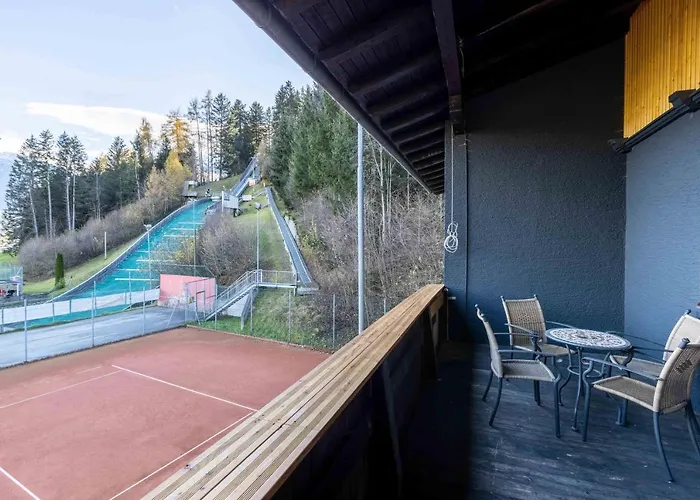 Apartament The Art And 3*