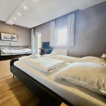 The Art And Appartement 3*