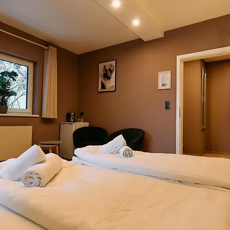 Апартаменты The Art And 3*