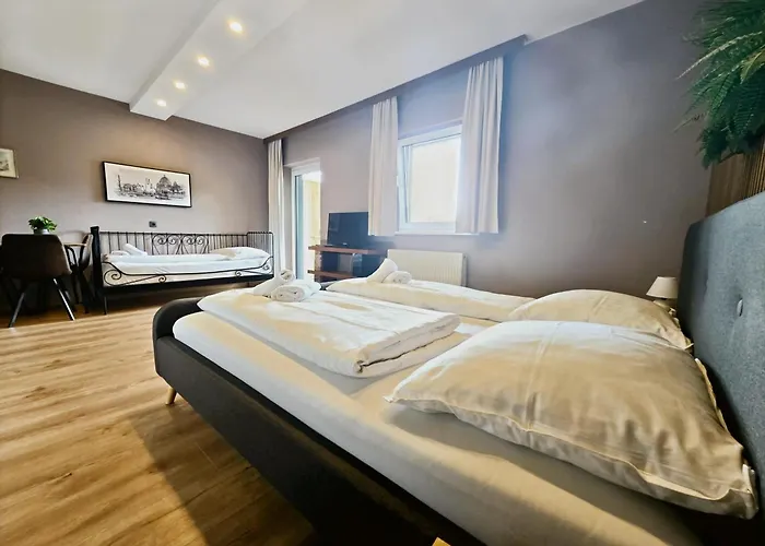 The Art And Appartement 3*