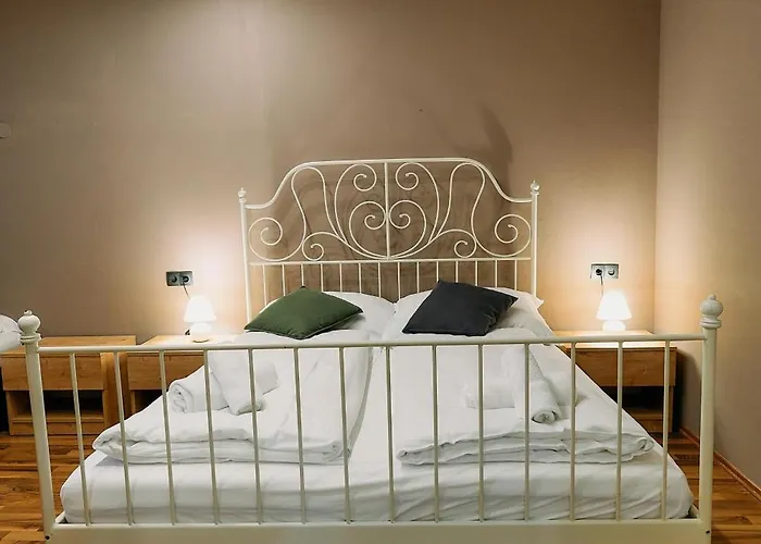 Apartment The Art And 3*