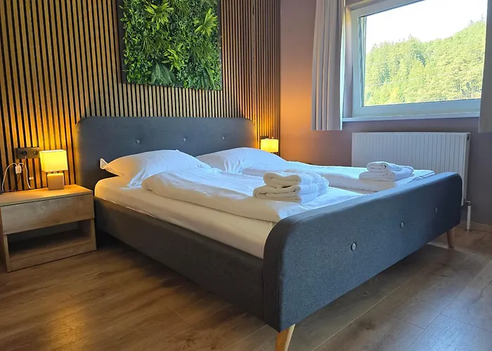 The Art And Apartment 3*